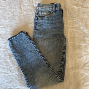 Skinny light wash jeans. Worn twice.